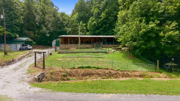 $265,000 | 150 Amons Lane, Lafayette, TN 37083