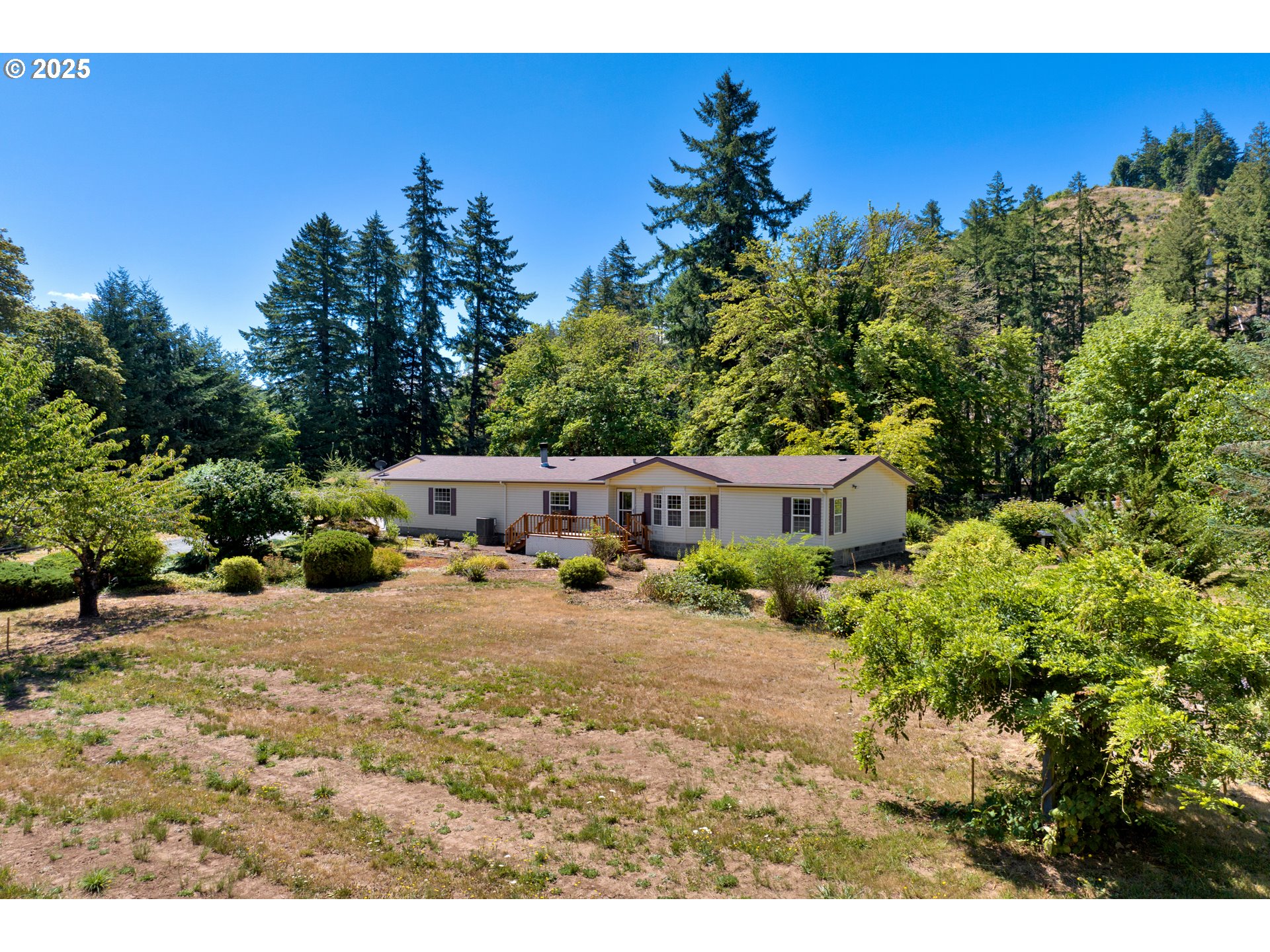 37444 Row River Road Dorena, OR 97434 - Photo 5 of 47 Gallery Image 5