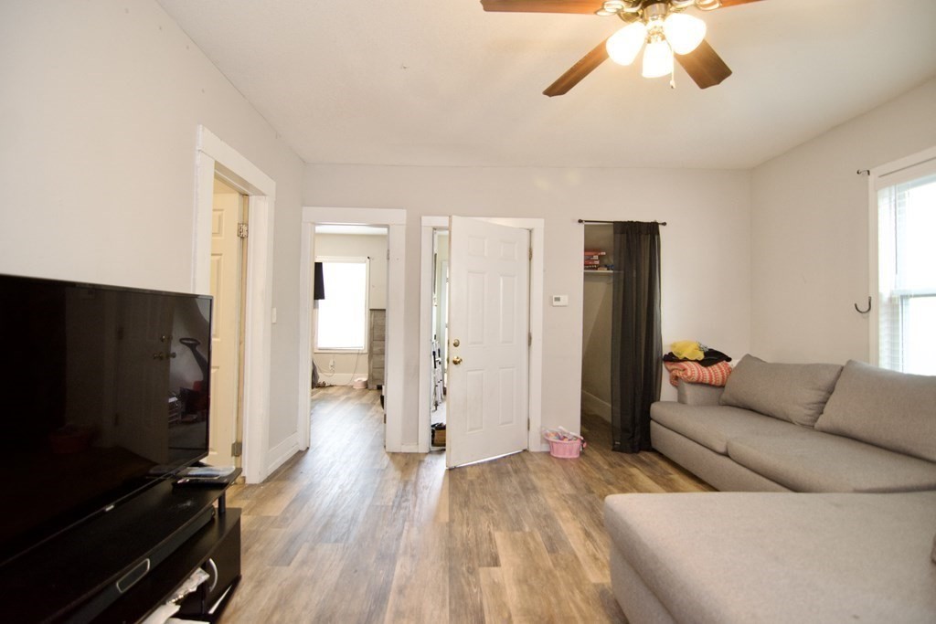 16 Chapel Street Springfield, MA 01109 - Photo 11 of 42 Gallery Image 11