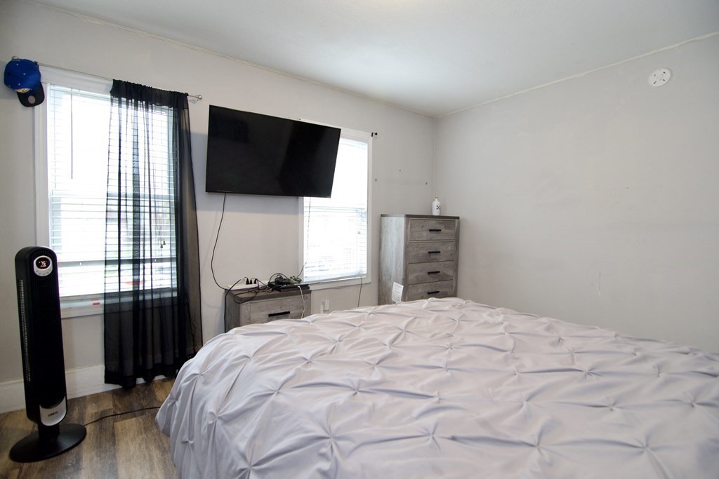 16 Chapel Street Springfield, MA 01109 - Photo 13 of 42 Gallery Image 13