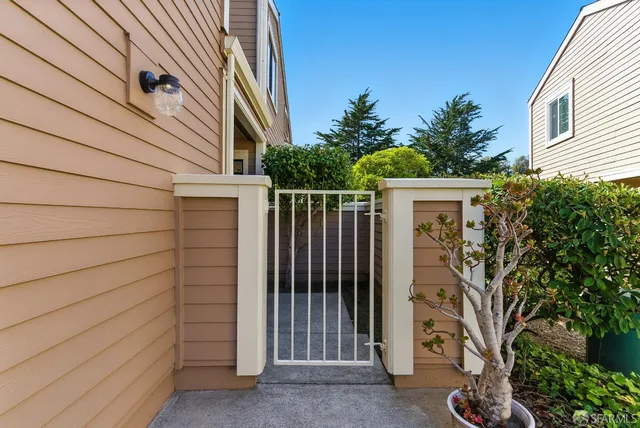 $1,198,000 | 91 Crown Circle, South San Francisco, CA 94080