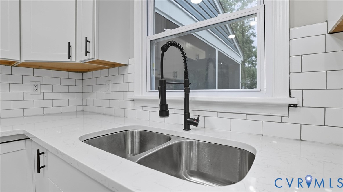 7508 Lantern Ridge Court Chesterfield, VA 23832 - Photo 15 of 38 Granite Counters