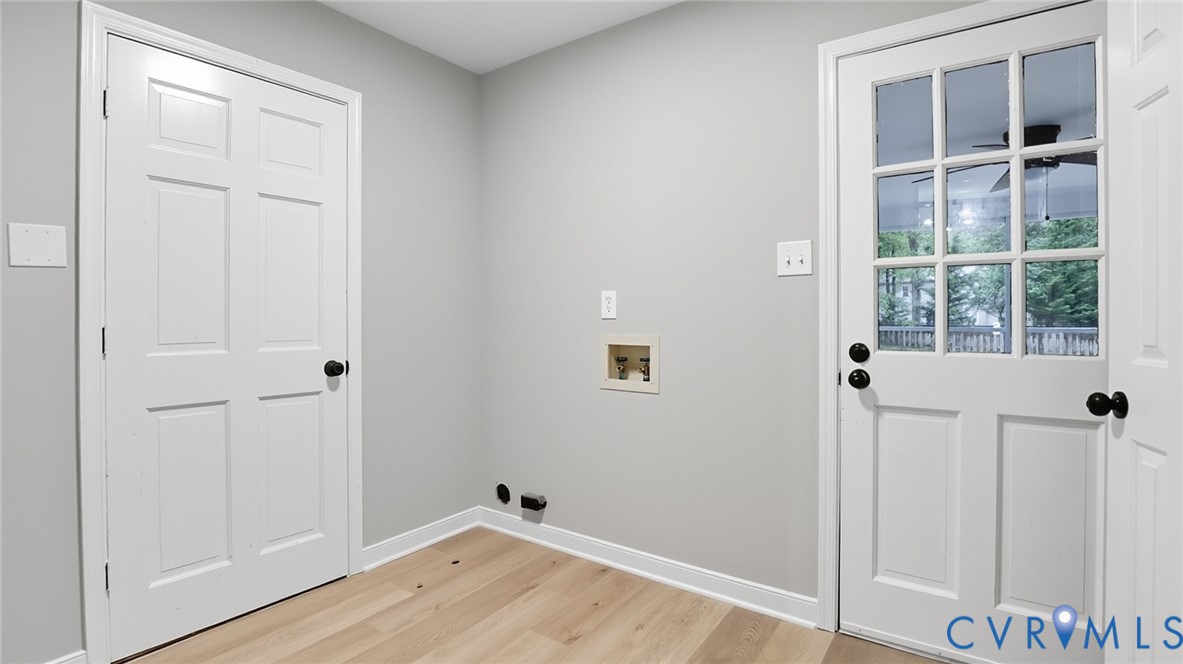 7508 Lantern Ridge Court Chesterfield, VA 23832 - Photo 22 of 38 Utility/laundry room with access to Garage & Scree