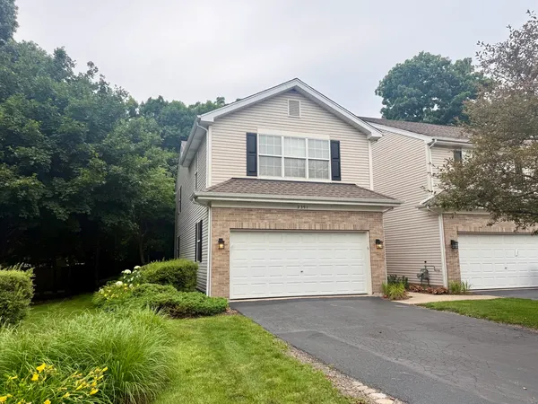 $2,800 | 2391 Stoughton Circle, Aurora, IL 60502