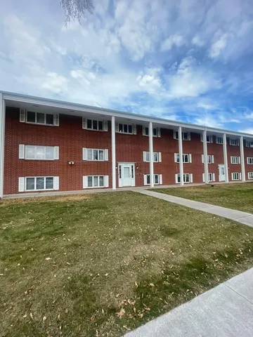 $83,000 | 809 6th Avenue North, Unit C14, Fargo, ND 58102