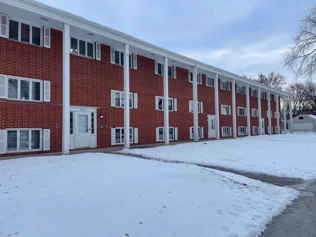 $83,000 | 809 6th Avenue North, Unit C14, Fargo, ND 58102