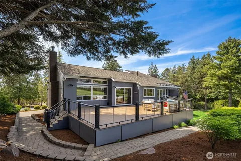 $2,089,000 | 20724 Northeast 142nd Street, Woodinville, WA 98077
