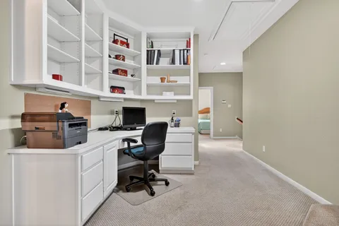 $1,125,000 | 15 White Meadow Court, Spring, TX 77379