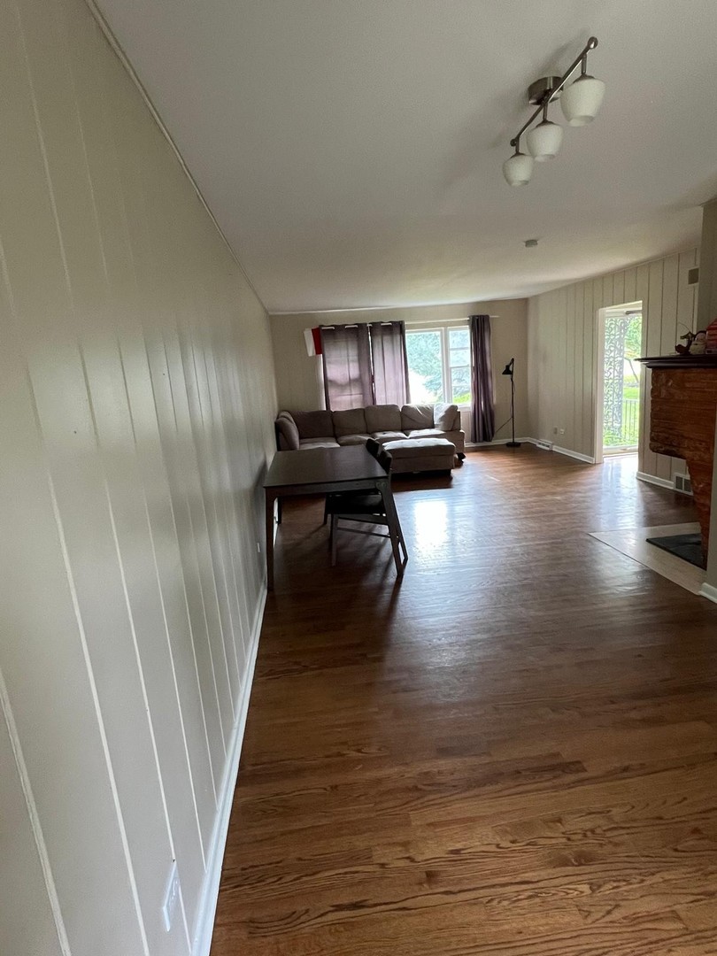 6536 Ridge Road Westmont, IL 60559 - Photo 8 of 10