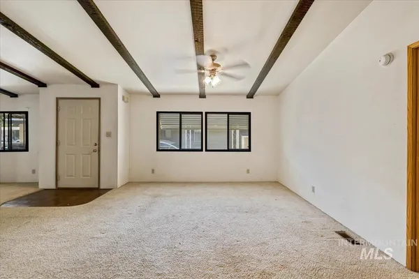 $99,900 | 914 North Midland Boulevard, Nampa, ID 83651