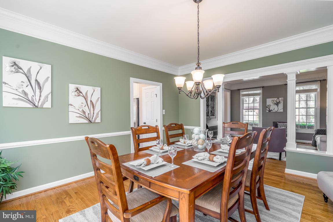 12907 Hedgetop Drive Herndon, VA 20171 - Photo 13 of 60 Updated lighting fixtures throughout the home