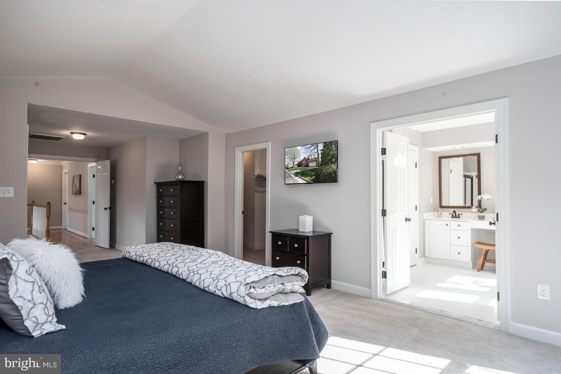 12907 Hedgetop Drive Herndon, VA 20171 - Photo 27 of 60