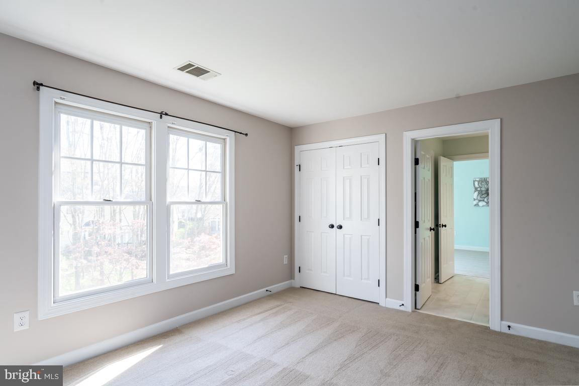 12907 Hedgetop Drive Herndon, VA 20171 - Photo 35 of 60 Second bedroom