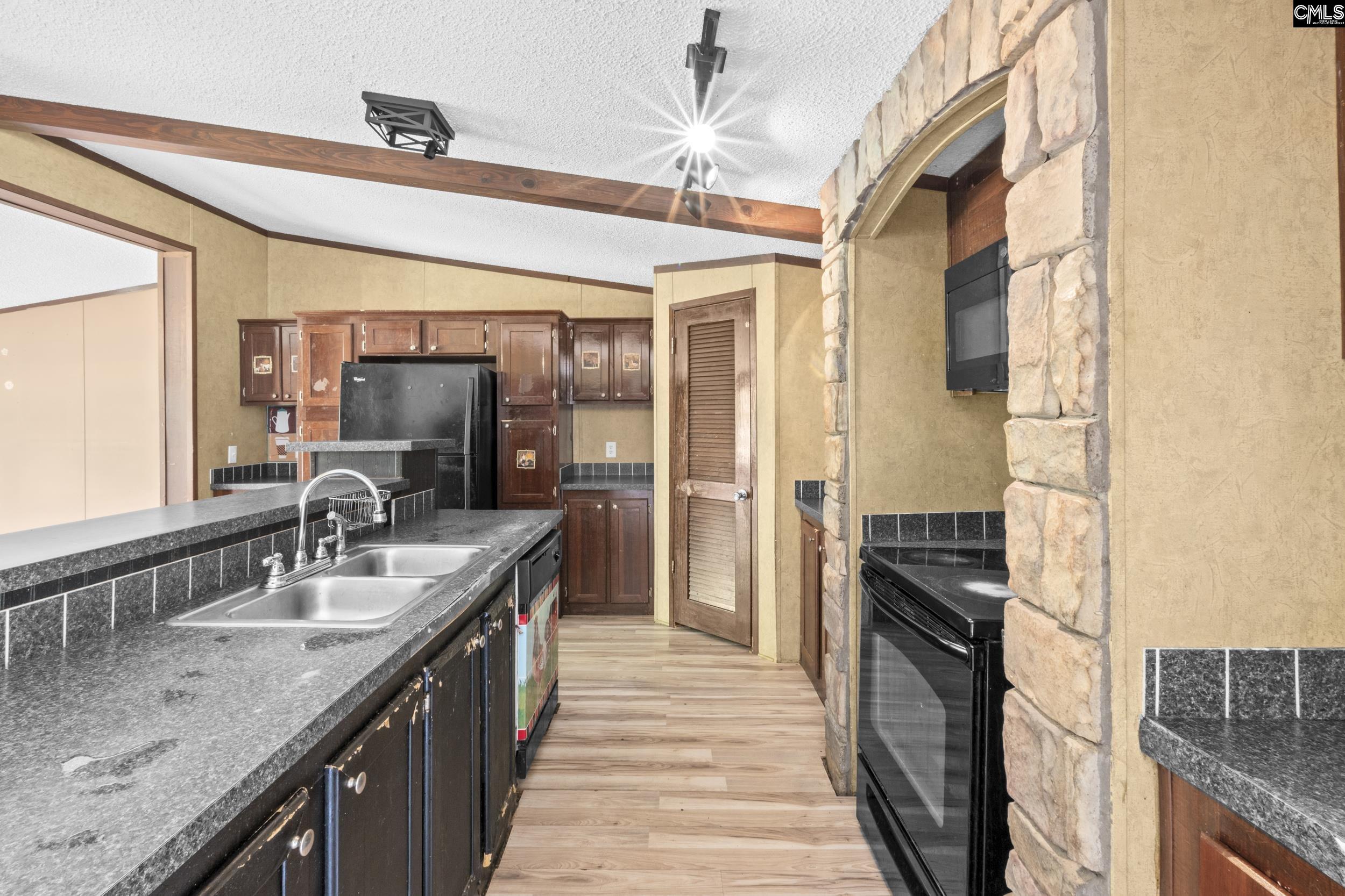 1545 Clarkson Road Hopkins, SC 29061 - Photo 2 of 34
