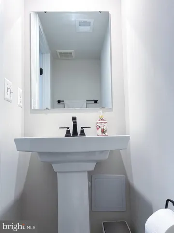 $3,600 | 24604 Cervelo Terrace, Sterling, VA 20166