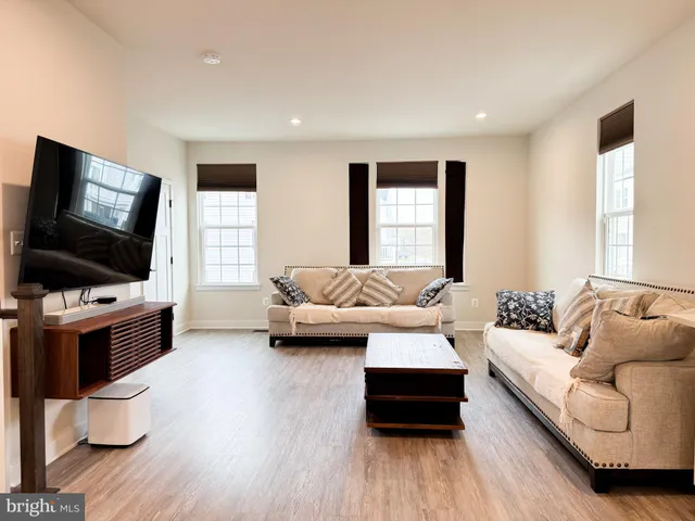 $3,600 | 24604 Cervelo Terrace, Sterling, VA 20166