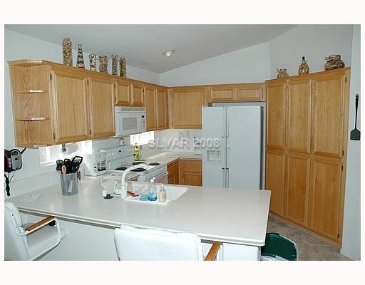 320 Forest Ridge Street Henderson, NV 89014 - Photo 4 of 12 Kitchen.
