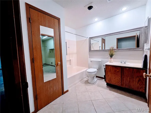 $86,500 | 6 Fig Street, Unit 7, Sullivan, MO 63080