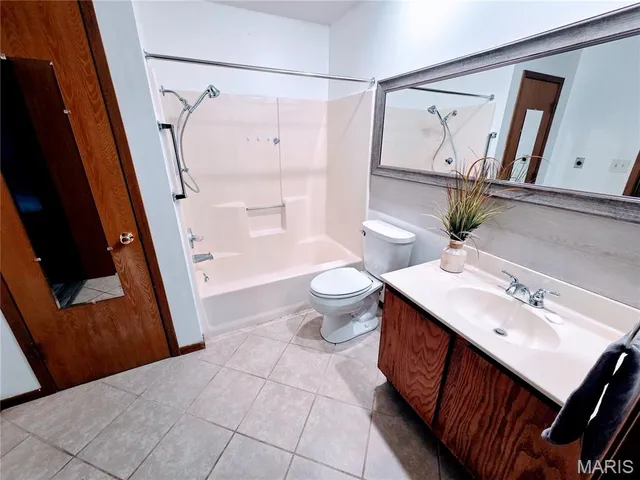 $86,500 | 6 Fig Street, Unit 7, Sullivan, MO 63080