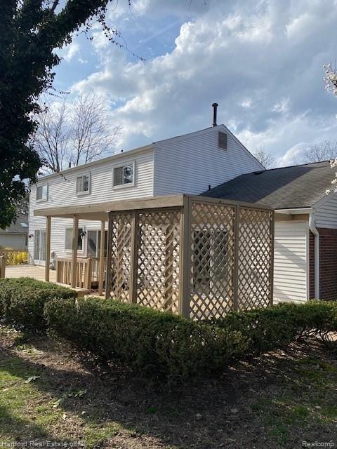 37354 Chesapeake Road Farmington Hills, MI 48335 - Photo 5 of 21