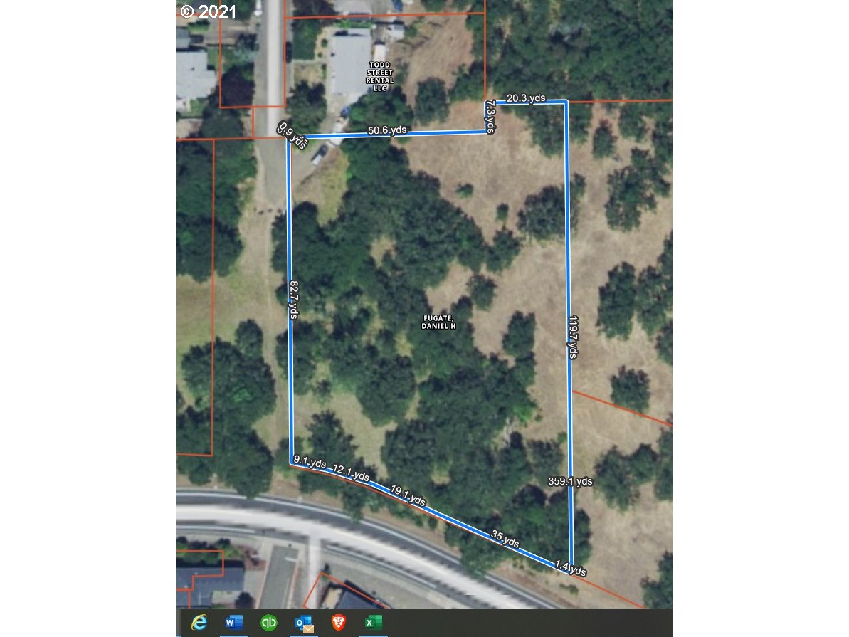 1452 Northeast Rocky Ridge Drive Roseburg, OR 97470 - Photo 4 of 7