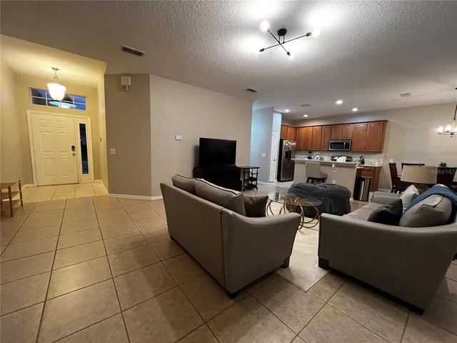 $2,550 | 3057 Brightwater Court, Kissimmee, FL 34744