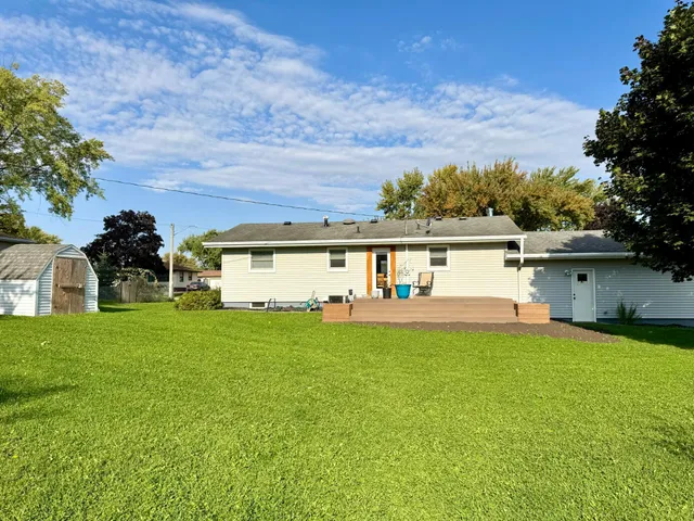 $285,000 | 506 7th Street Northeast, Stewartville, MN 55976