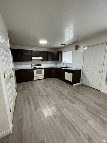 203 North Geneva Road, Unit 10 Provo, UT 84601 - Photo 1 of 16 Kitchen