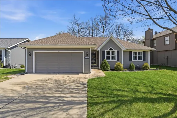 $345,000 | 10303 North Main Street, Kansas City, MO 64155