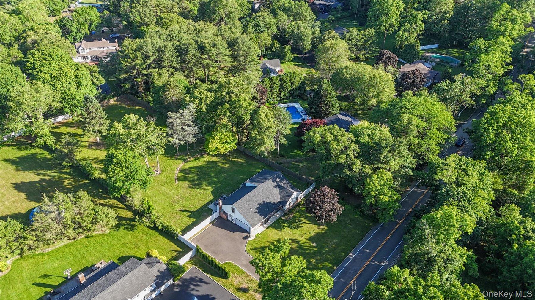 174 Warner Road Huntington, NY 11743 - Photo 39 of 46