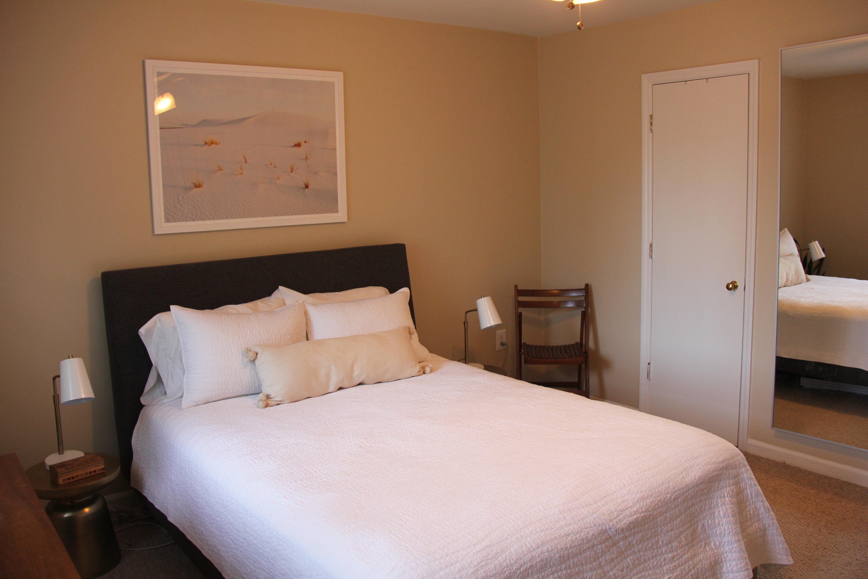 12 George Street, Unit B4 Charleston, SC 29401 - Photo 24 of 37 Master bedroom