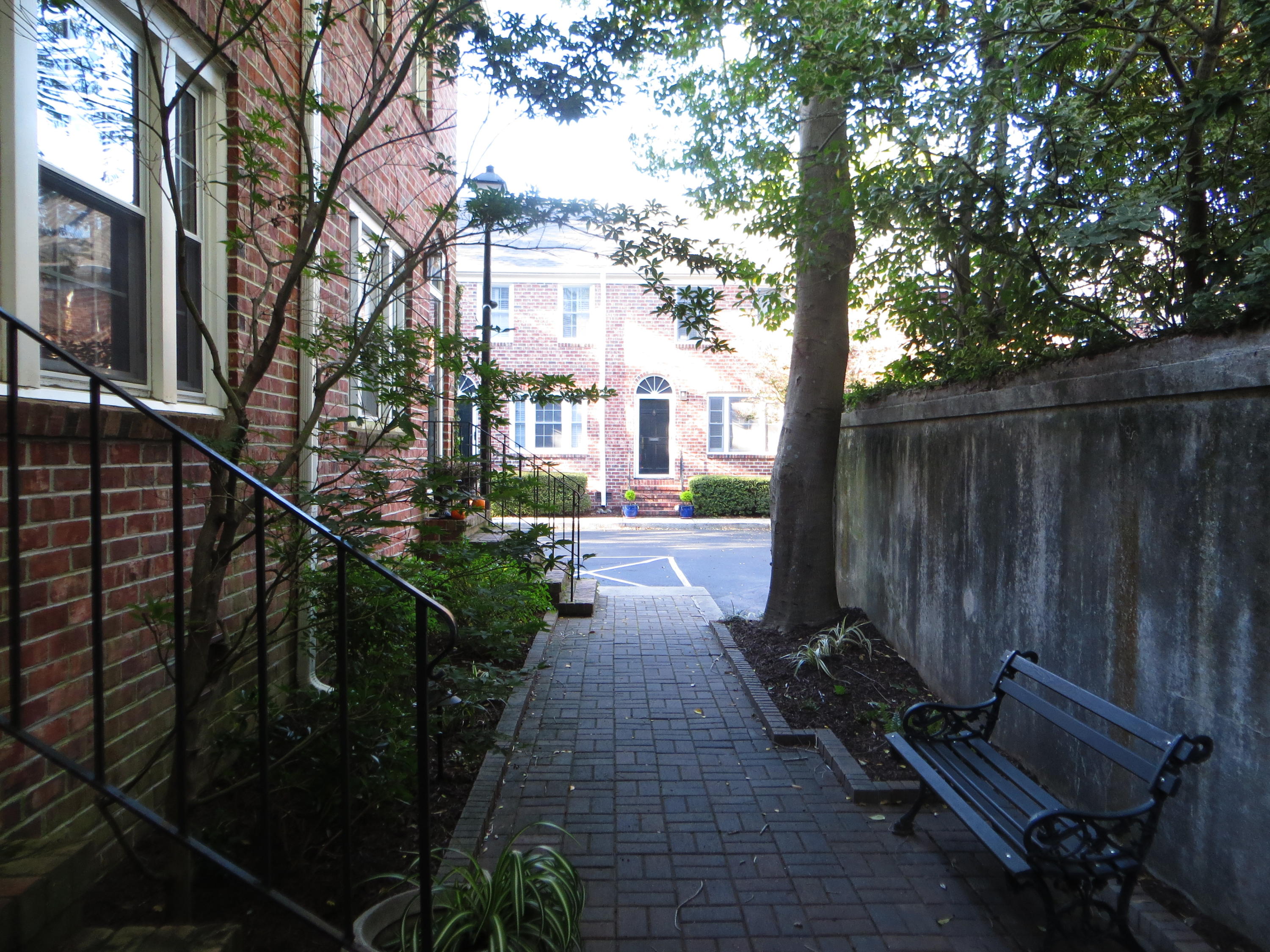 12 George Street, Unit B4 Charleston, SC 29401 - Photo 5 of 37 12 George Street B4