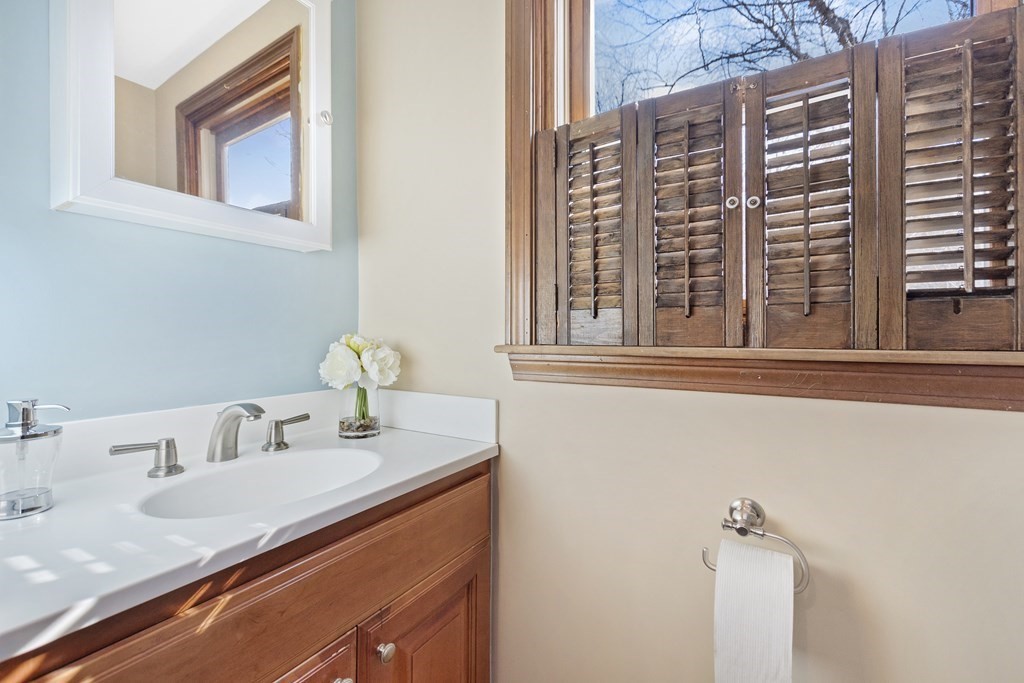 512 Springs Road Bedford, MA 01730 - Photo 25 of 41 Gallery Image 25