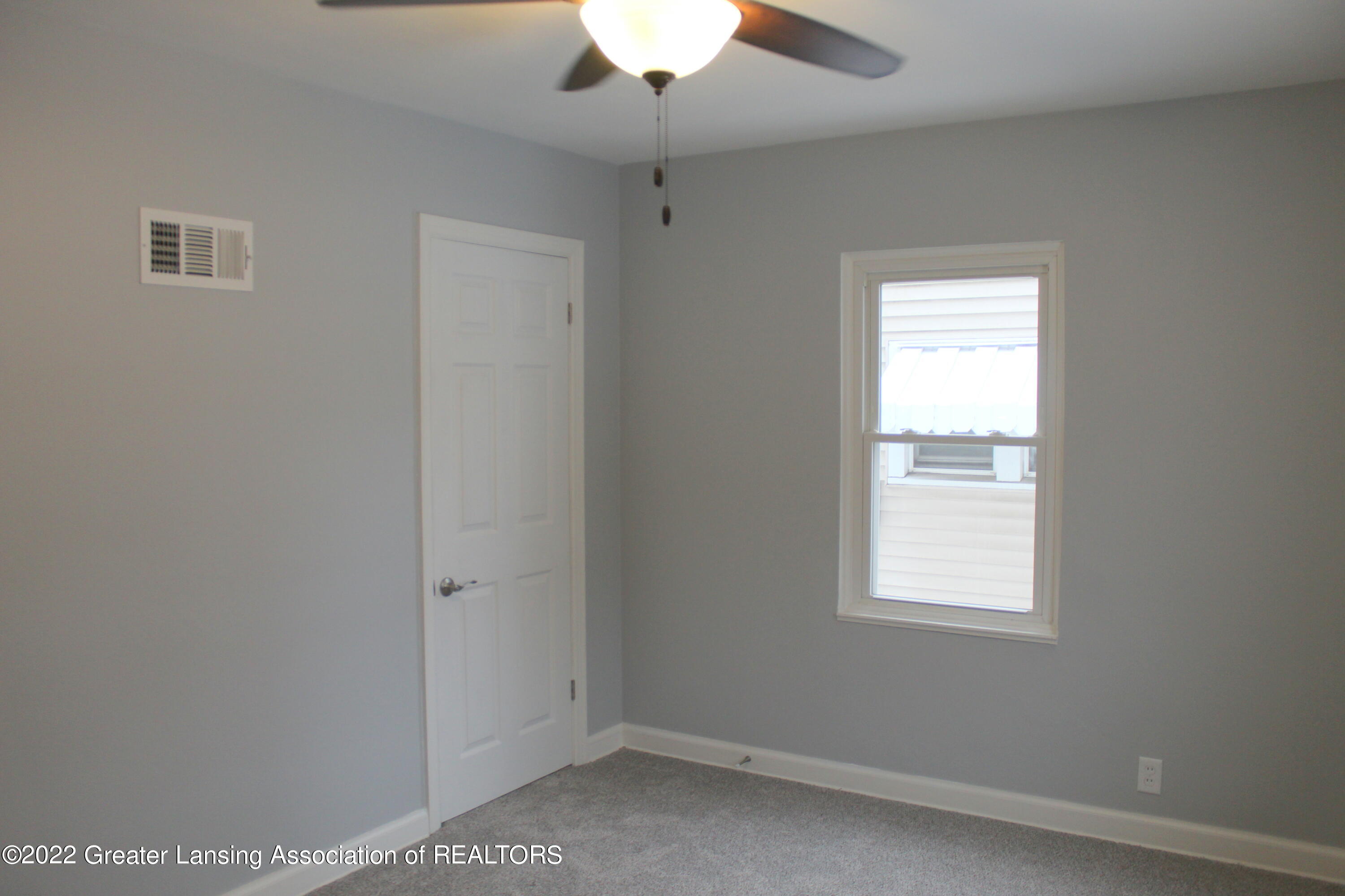 710 South Cochran Road Charlotte, MI 48813 - Photo 15 of 33 15 BR