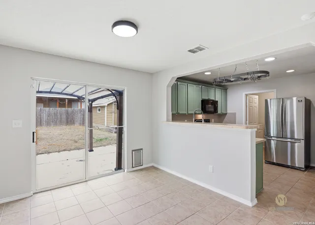 $1,795 | 11843 Pure Silver, San Antonio, TX 78254