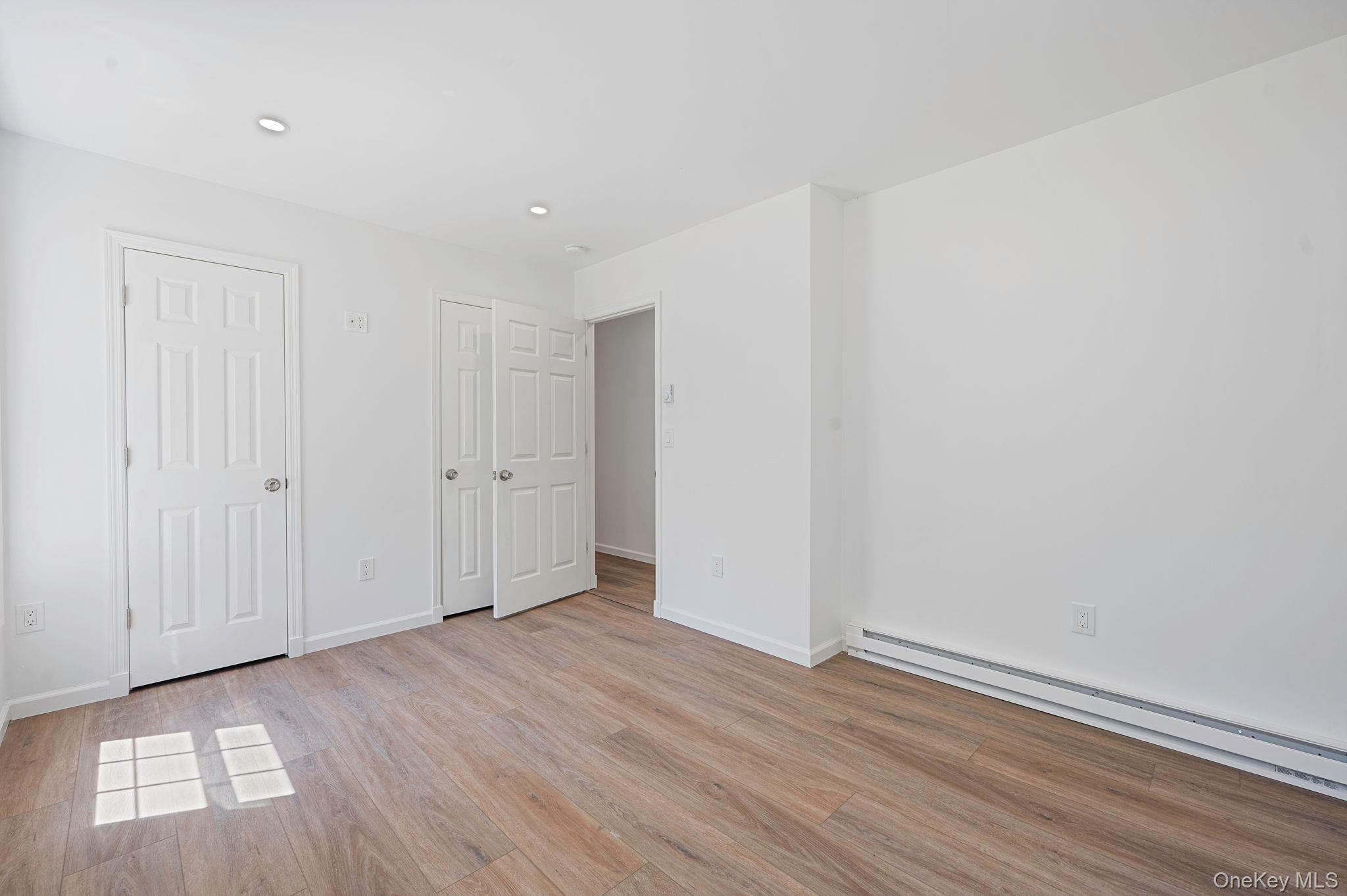 655 Post Avenue Bellport, NY 11713 - Photo 15 of 20