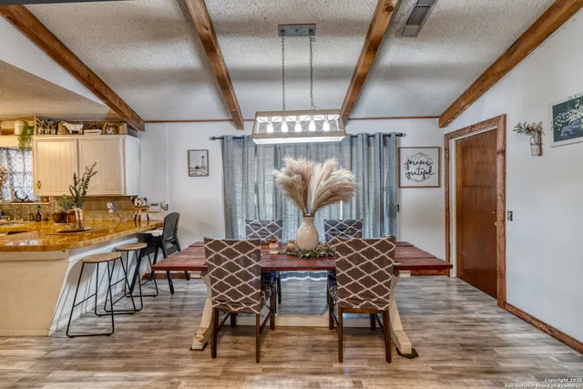 $325,000 | 36 Pecan Drive, Leakey, TX 78873