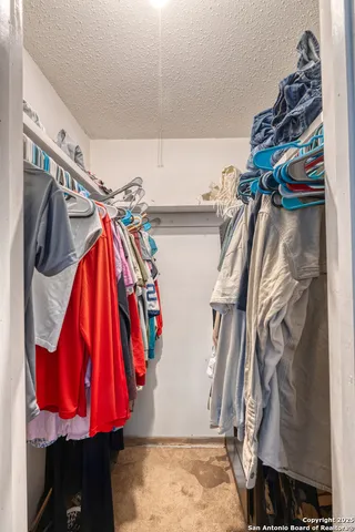 $325,000 | 36 Pecan Drive, Leakey, TX 78873