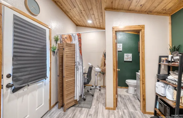 $325,000 | 36 Pecan Drive, Leakey, TX 78873