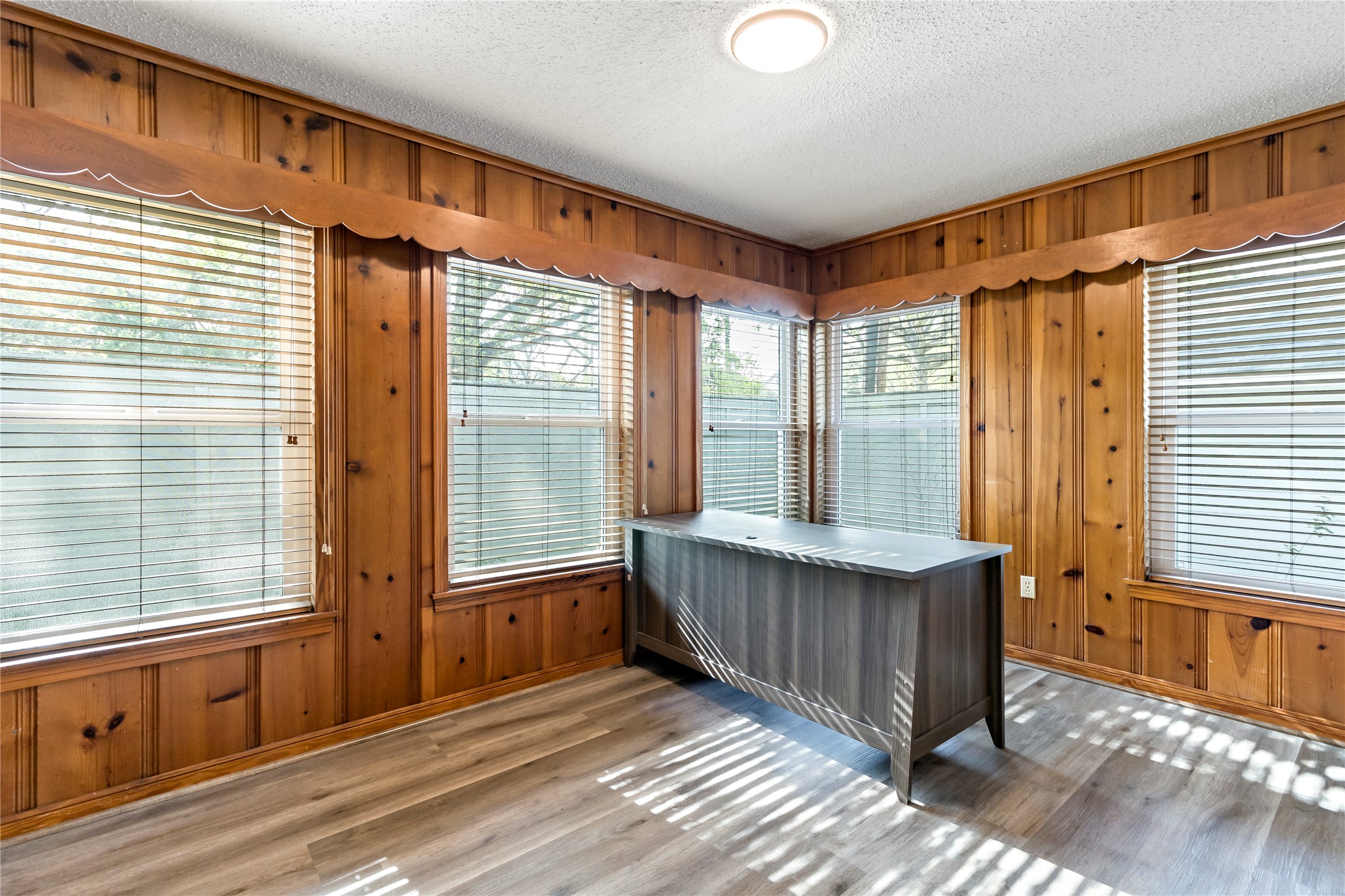 2530 Wordsworth Street Houston, TX 77030 - Photo 7 of 46