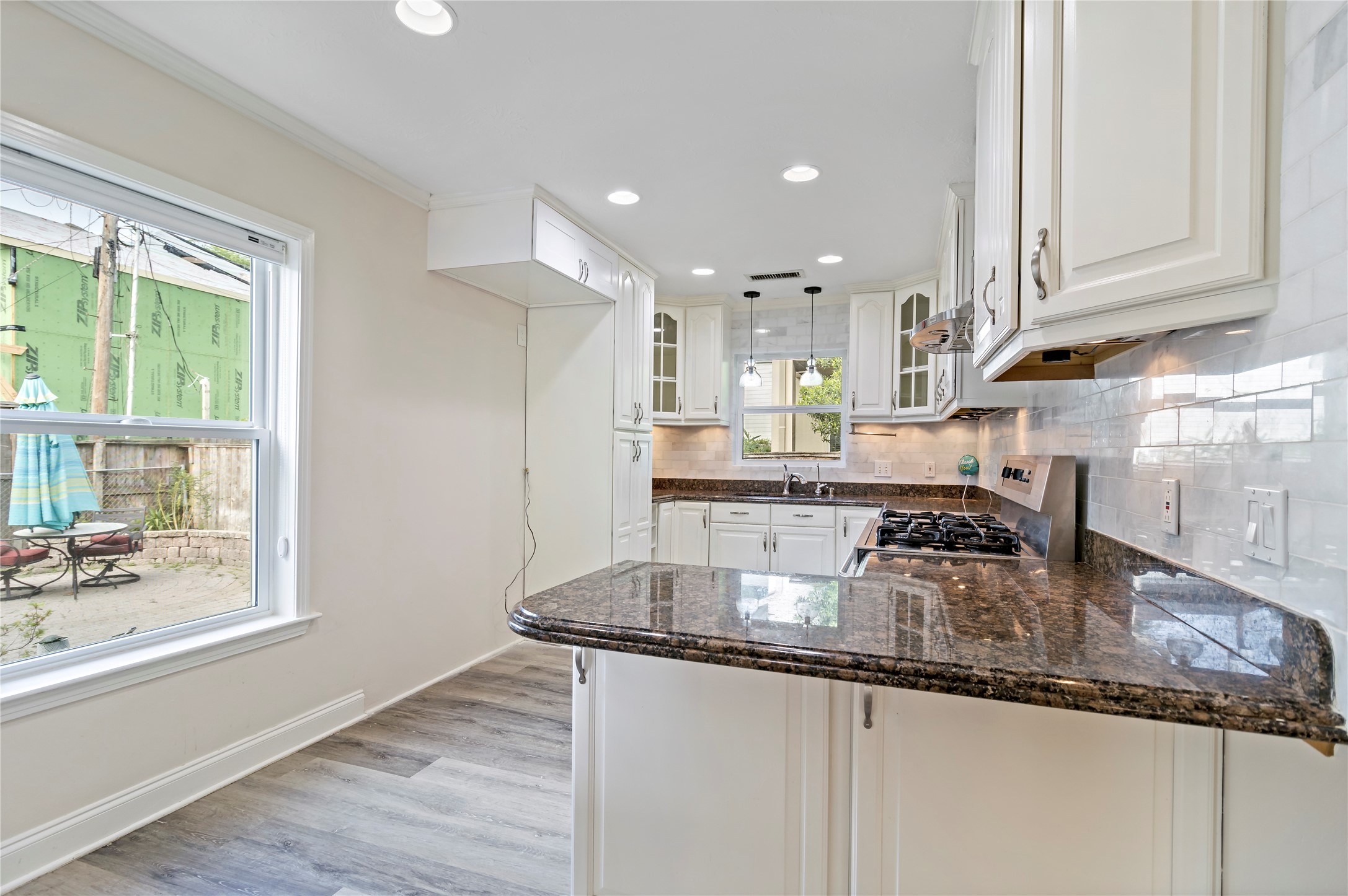 2530 Wordsworth Street Houston, TX 77030 - Photo 9 of 46