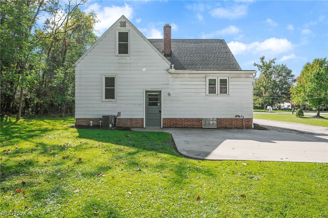 19198 Lunn Road Strongsville, OH 44149 - Photo 21 of 26 Gallery Image 21