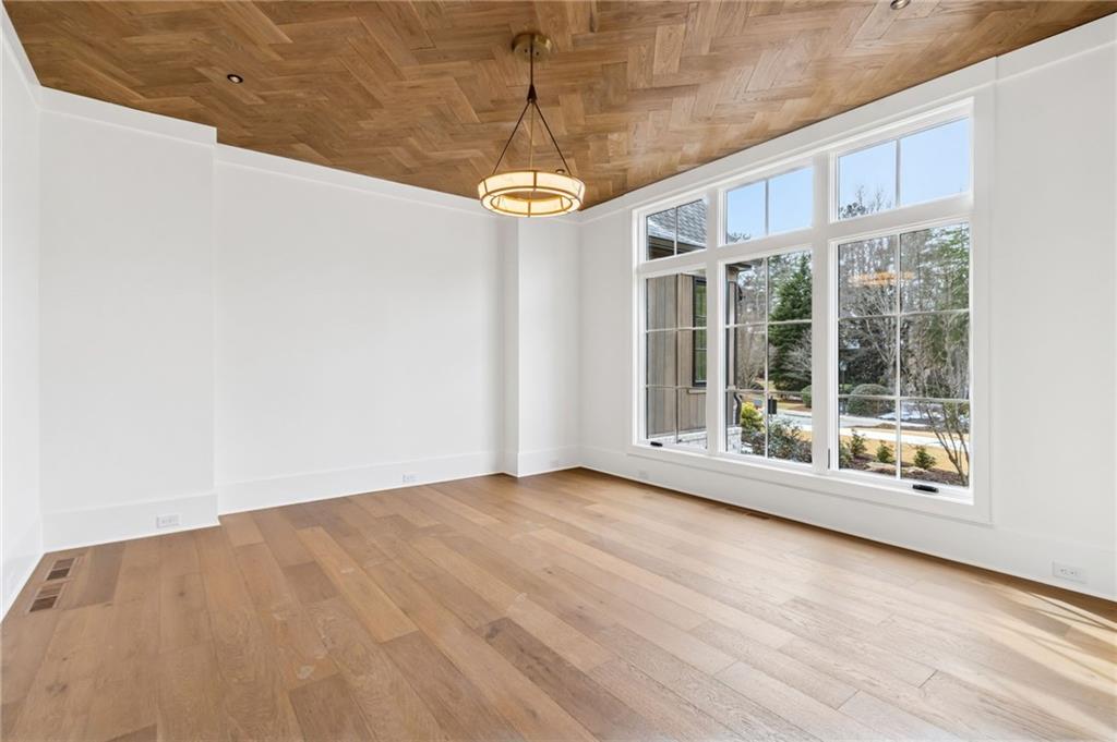 4635 Whitestone Way Suwanee, GA 30024 - Photo 14 of 100