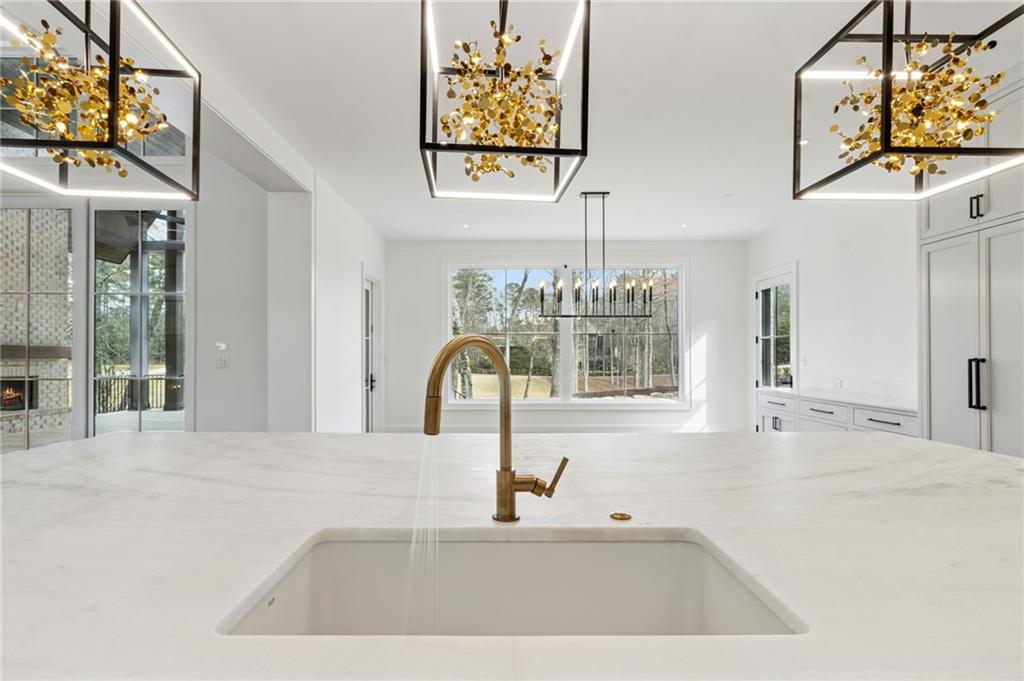 4635 Whitestone Way Suwanee, GA 30024 - Photo 36 of 100