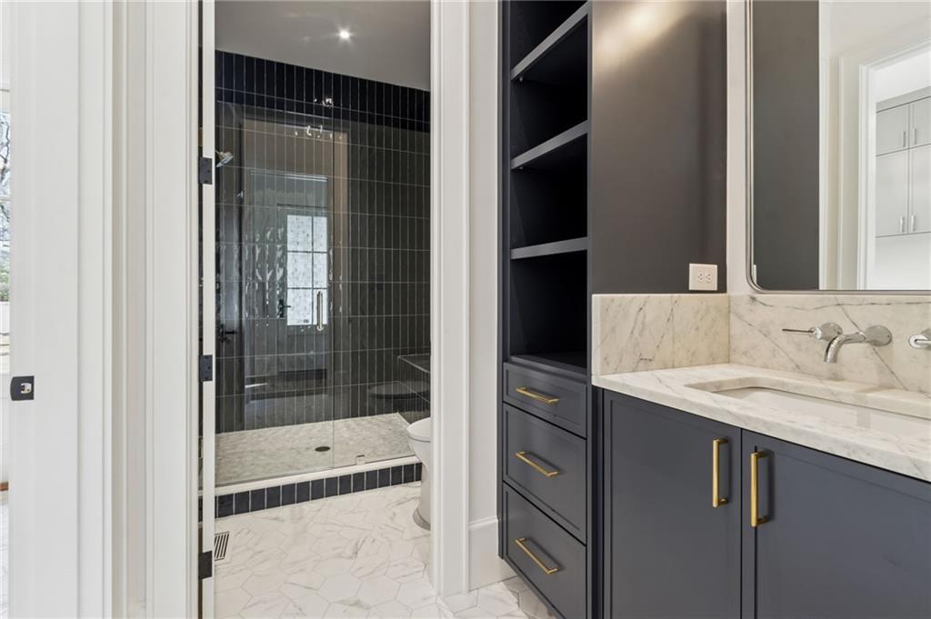 4635 Whitestone Way Suwanee, GA 30024 - Photo 54 of 100