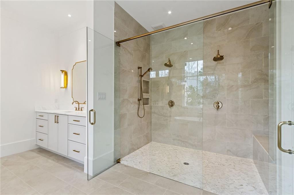 4635 Whitestone Way Suwanee, GA 30024 - Photo 64 of 100