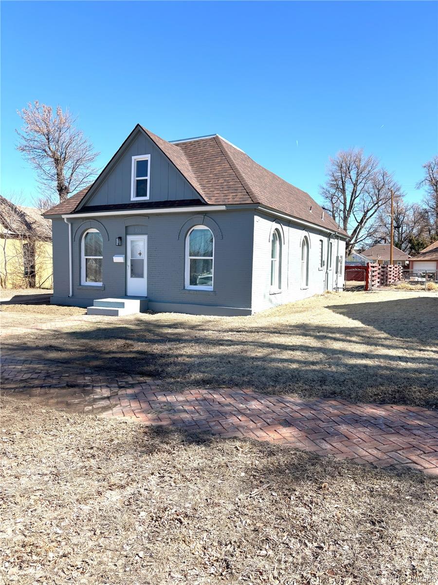 805 Raton Avenue La Junta, CO 81050 - Photo 4 of 26
