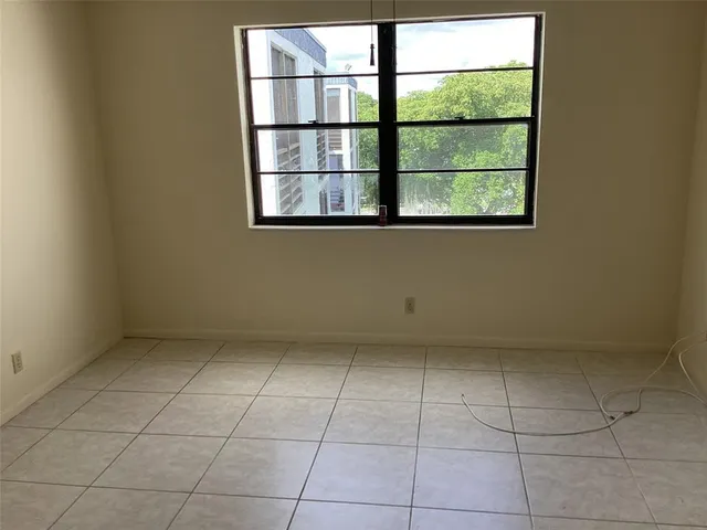 $169,000 | 9235 Southwest 8th Street, Unit 509, Boca Raton, FL 33428