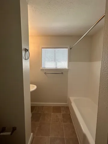 $775 | 3629 North MacGregor Way, Unit 11, Houston, TX 77004