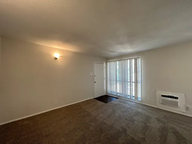 $775 | 3629 North MacGregor Way, Unit 11, Houston, TX 77004